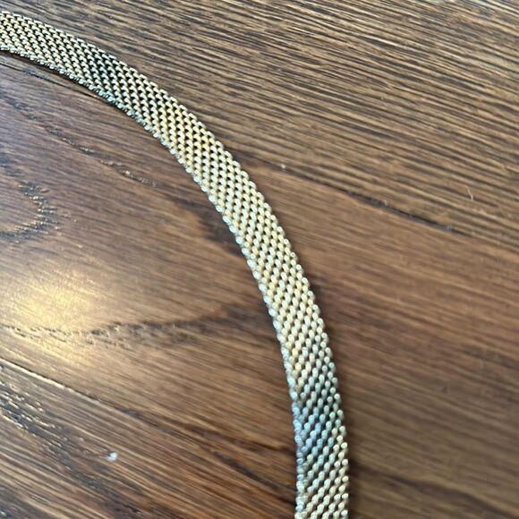 Vintage 80s gold mesh belt with hook buckle - Picture 5 of 6